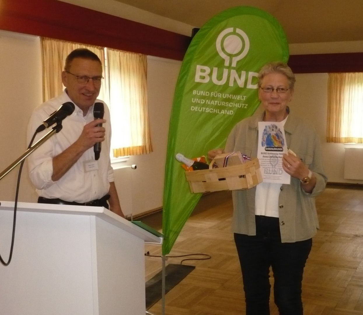 Landesvorsitzender Dietmar Ulbrich ehrt Anne Christina Remus 